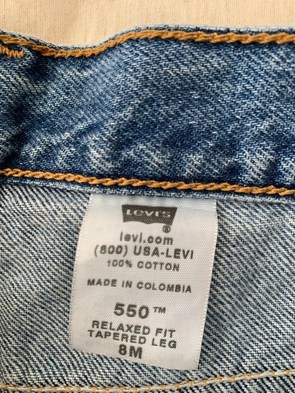 Levi's 550 Denim Short women’s Size 8 Midium rise - Picture 4 of 6